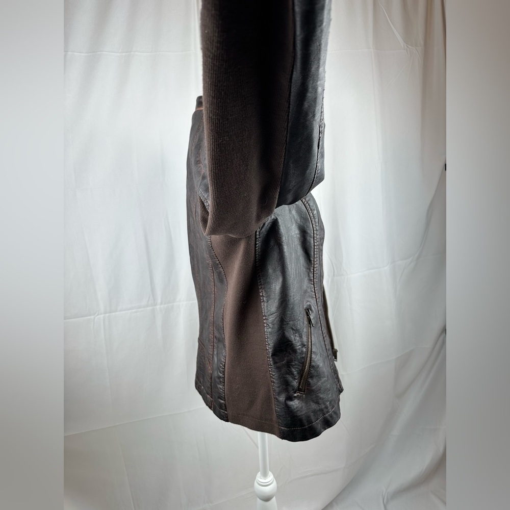 Maurice’s Faux Brown Leather Jacket Full Zip Size Large - Picture 5 of 15